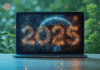 5 tendances technologiques à suivre en 2025 Tendances technologiques 2025, ordinateur portable avec 2025 sur l'écran
